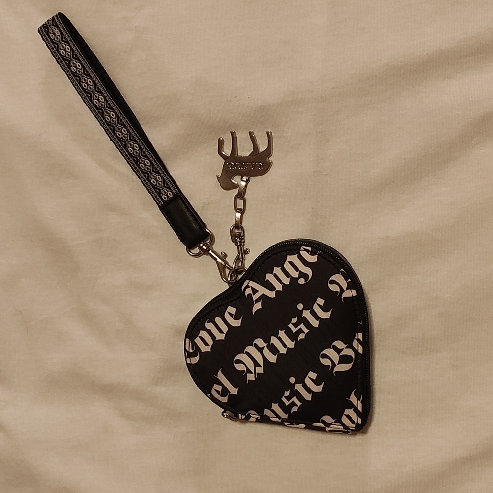 Gwen Stefani L.A.M.B. x LeSportsac Heart Wristlet Wallet